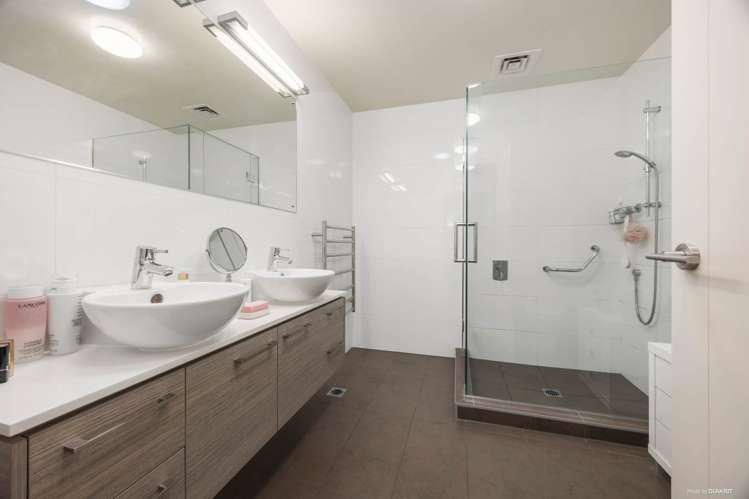 84 Eaves Bush Parade Orewa_18