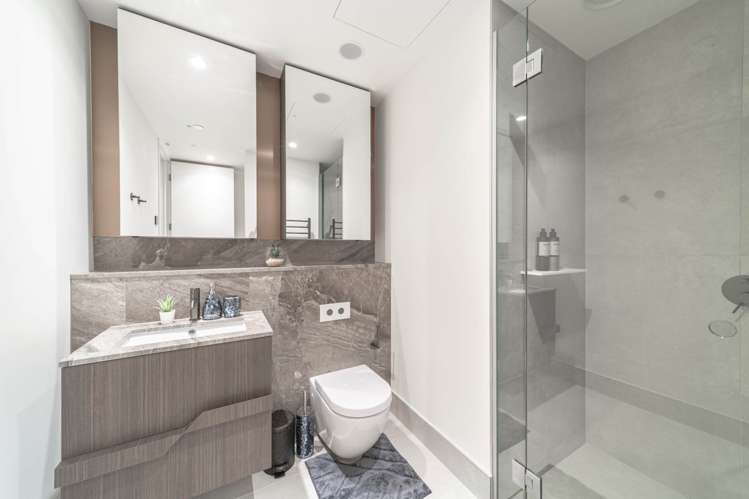 4506/10 Commerce Street City Centre_10