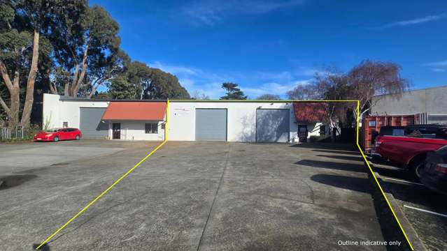 Warehouse with Yard on Birmingham Dr