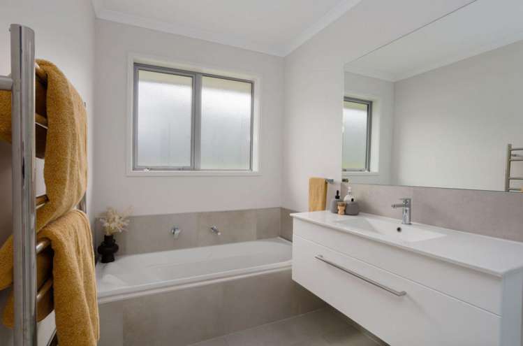 26 Trans Tasman Way Pyes Pa_19