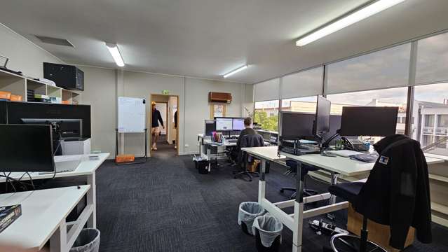 207 Avenue Road East Hastings_2