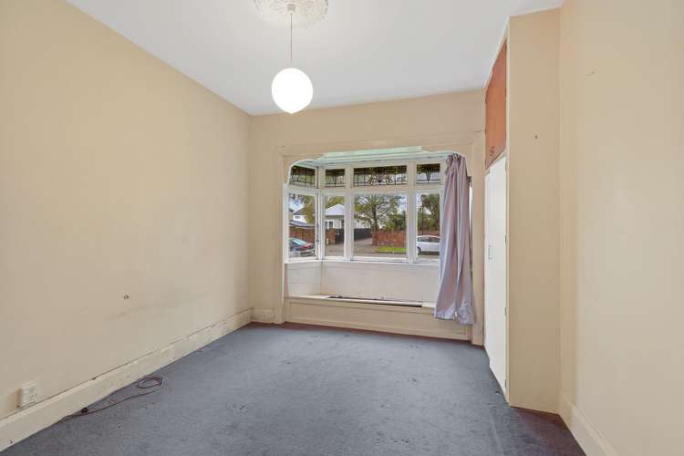 3 Defoe Place Waltham_12