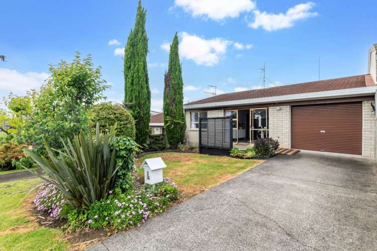 2/14 Menary Street Papakura_11