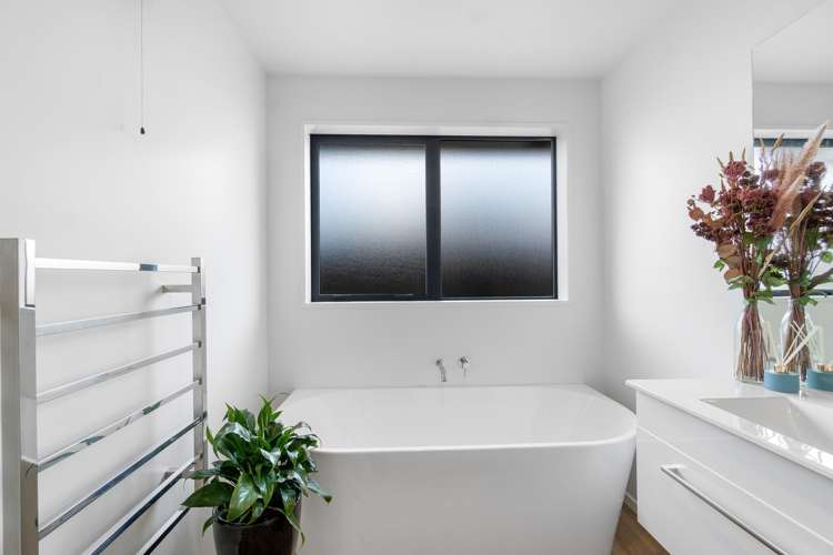 1 Adamite Drive Rolleston_13