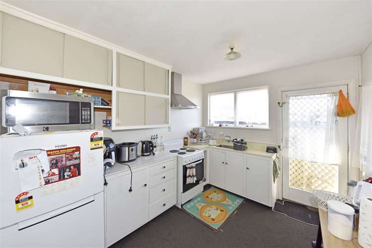 2/621 Cashel Street Linwood_11