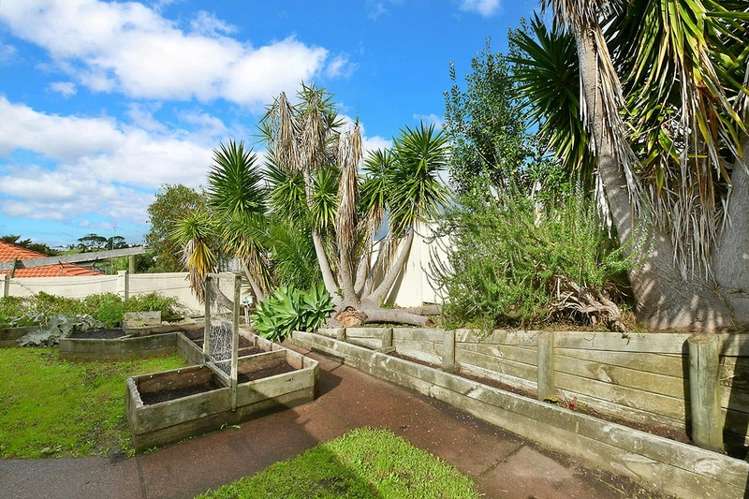 84 Pinecrest Drive Gulf Harbour_16