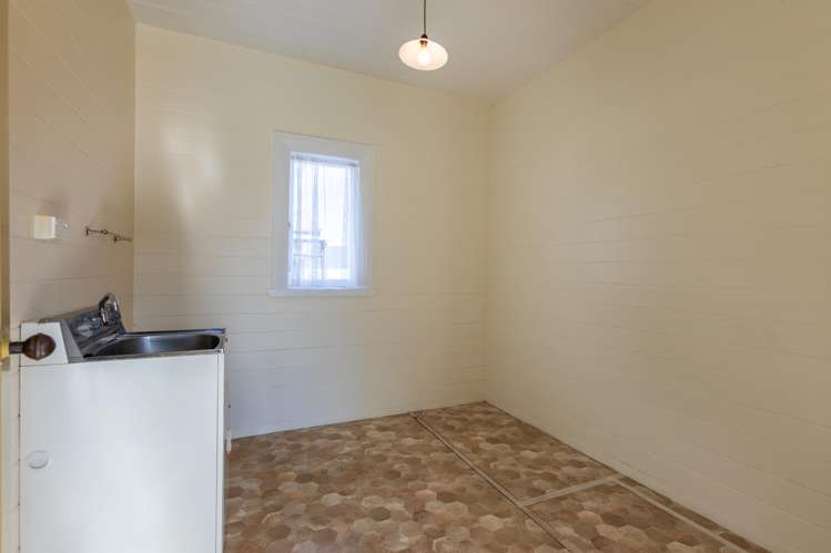 4 Alma Street Dannevirke_15