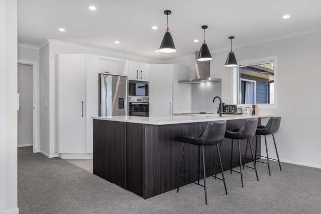 11 Kārearea Avenue Waikanae_4