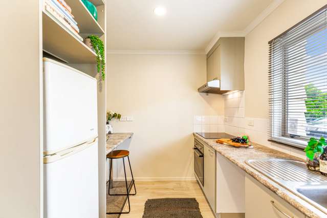 7/4 Keeling Road Henderson_2