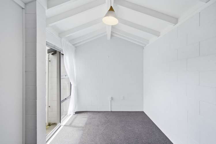 1/20B Mcbratneys Road Dallington_13