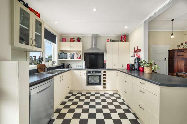 11 Glenshea Street_0