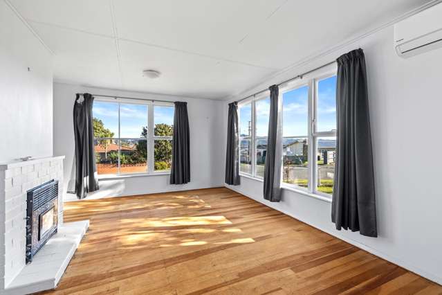 64 Astrolabe Street Cannons Creek_1