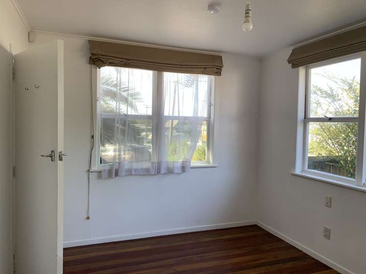 55 Bruce Mclaren Road Henderson_10