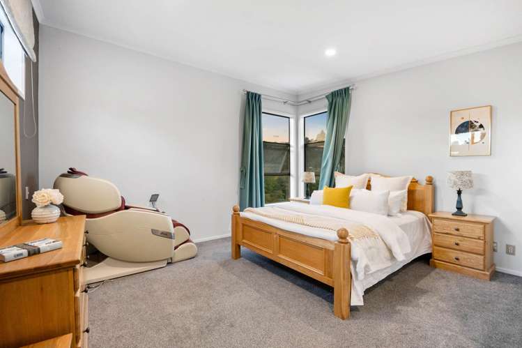 124 Kyle Road Greenhithe_14