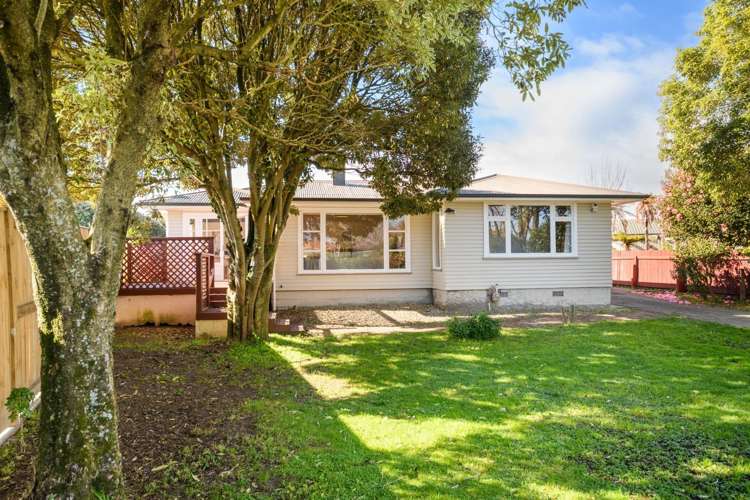 11 Kent Crescent Awapuni_17