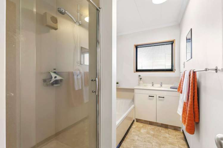 26 Coleridge Place Stoke_9