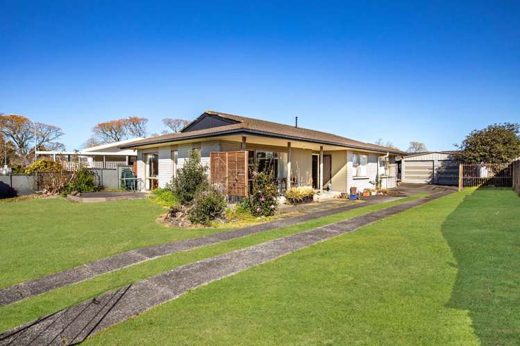 3 Dalton Crescent Dinsdale_21