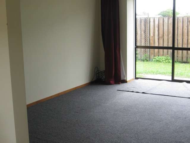2/27 Keepa Street 10516_2