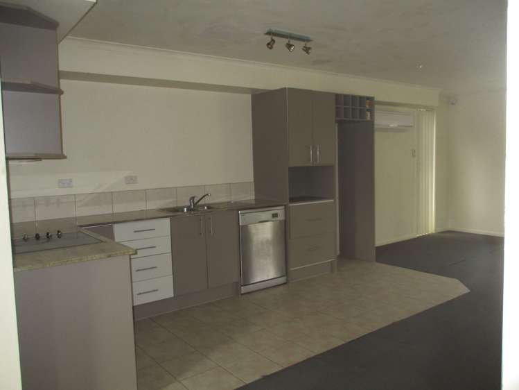 30 Merlot Lane Pukekohe_2