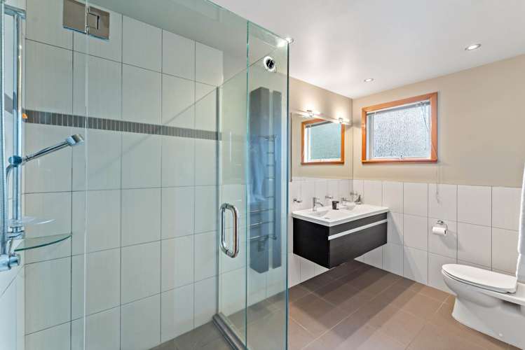 8A Malam Street Glen Eden_13