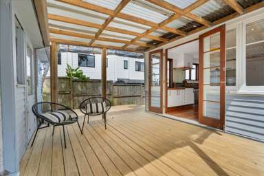 1/22 Harbour View Road_1