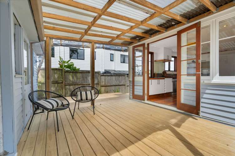 1/22 Harbour View Road Te Atatu Peninsula_11