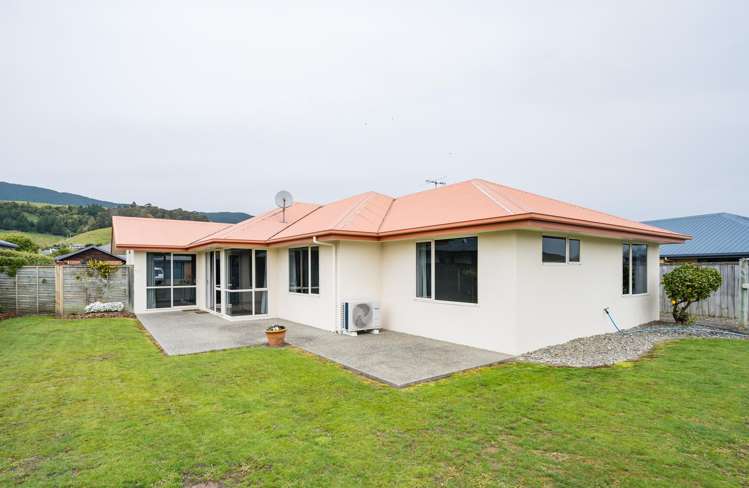 17 Covent Drive Stoke_19