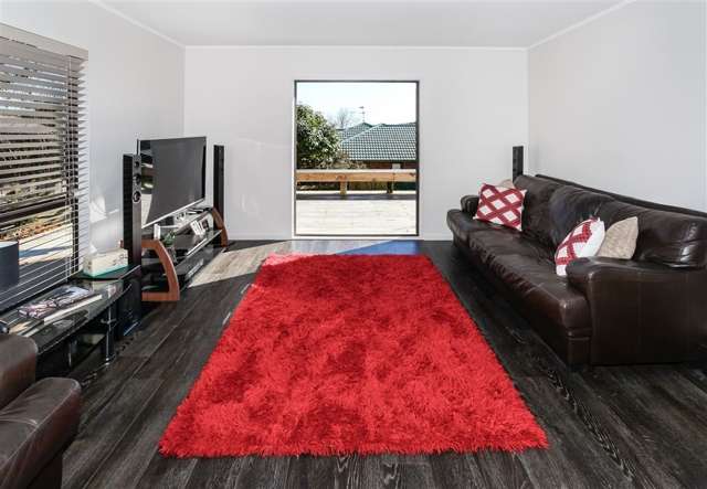 7 Landon Place Pukekohe_1