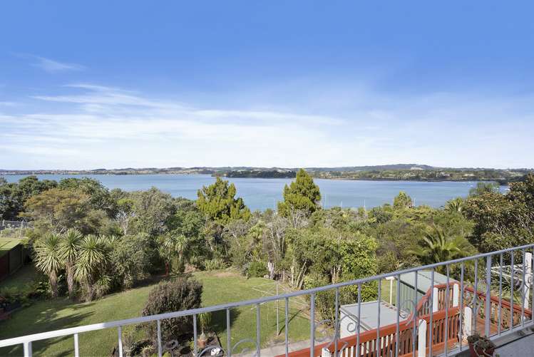 17 Tui Vale Road Cockle Bay_6