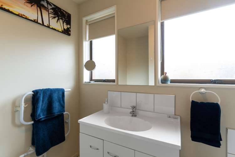 32b Laing Crescent Heathcote Valley_12