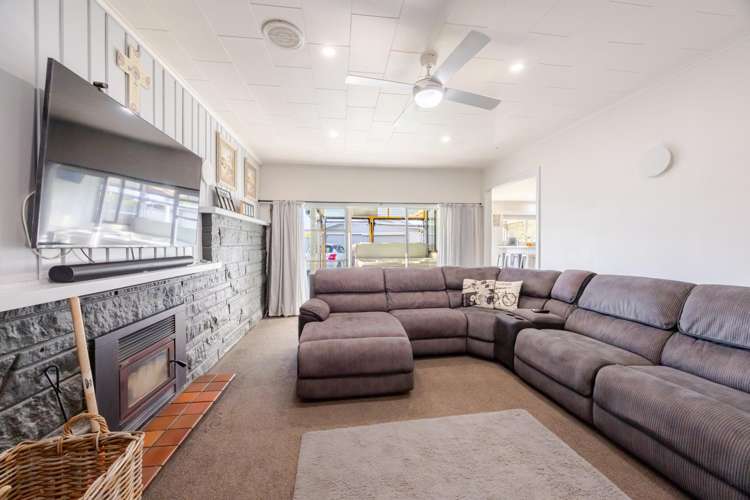 86 Wycliffe Street Onekawa_9