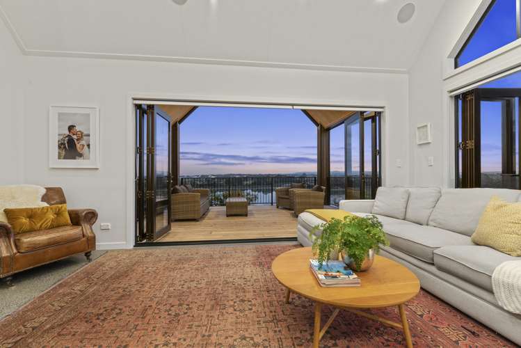 31 James Paige Lane Riverhead_5