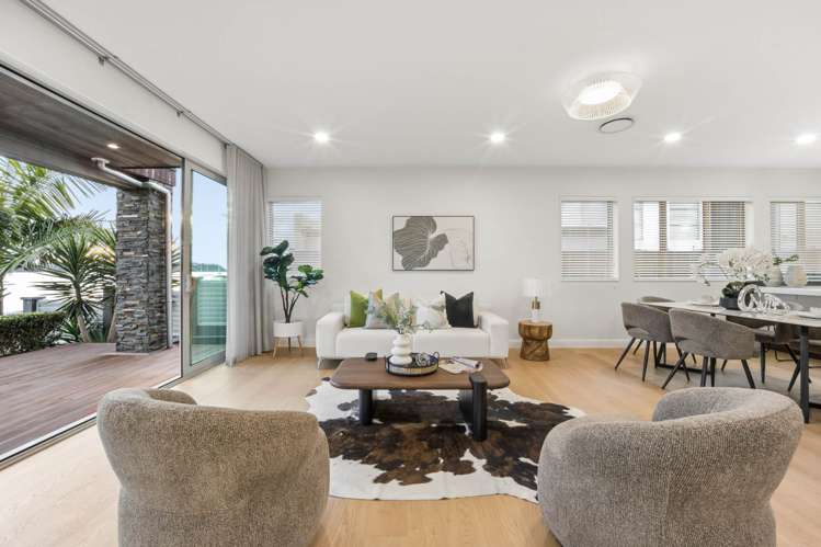 9 The Parade Bucklands Beach_38