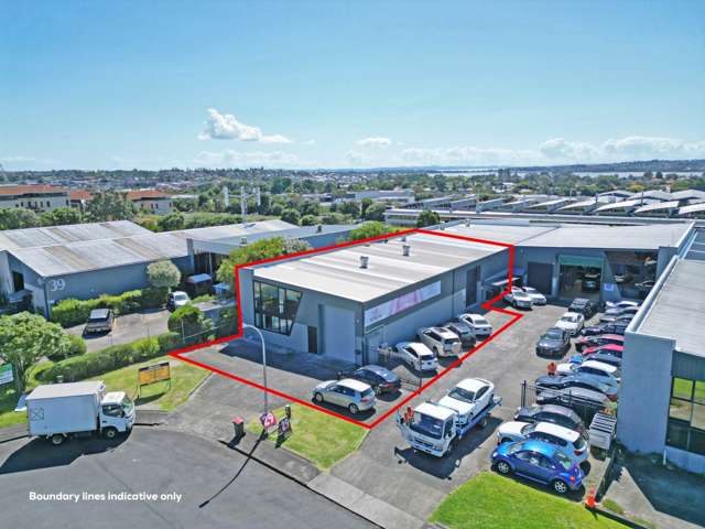 PRISTINE 430M² INDUSTRIAL PREMISES