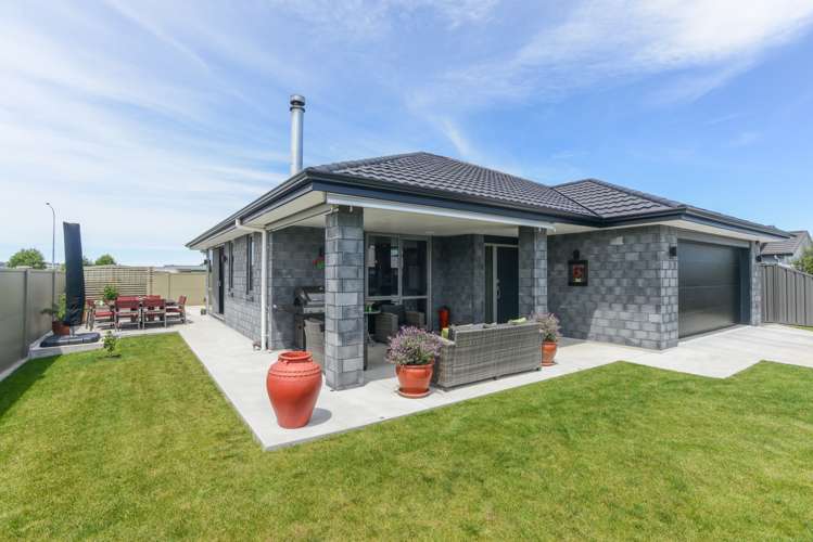 14 Pelorus Avenue Poraiti_19