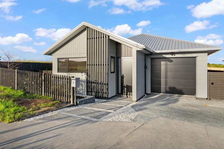 98 Huanui Drive_1