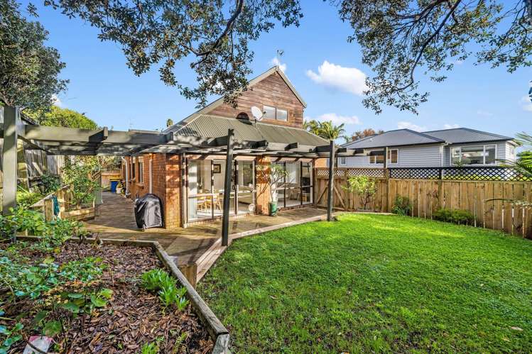8c Kawerau Avenue Devonport_11