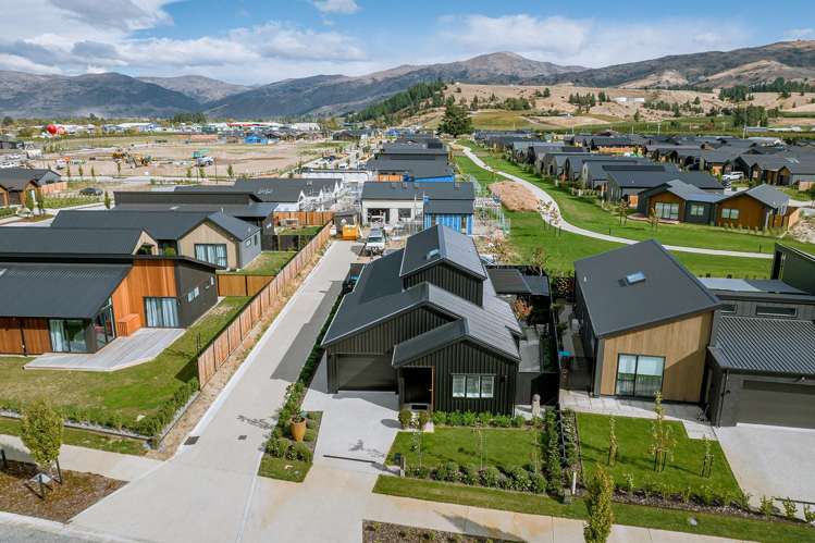 2 Magnum Drive Cromwell_3