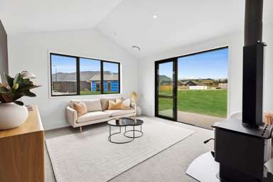 12 Moonstone Street_4