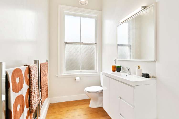 32 Rolleston Street Mount Cook_6