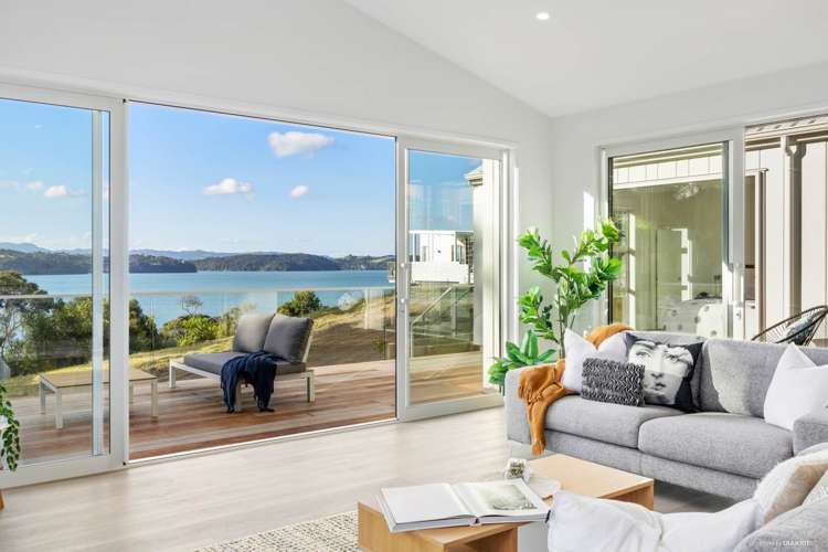 1 Wendy Hood Way Snells Beach_2