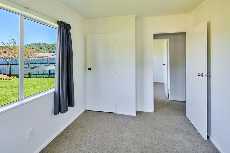 1 Weymouth Grove Wainuiomata_11