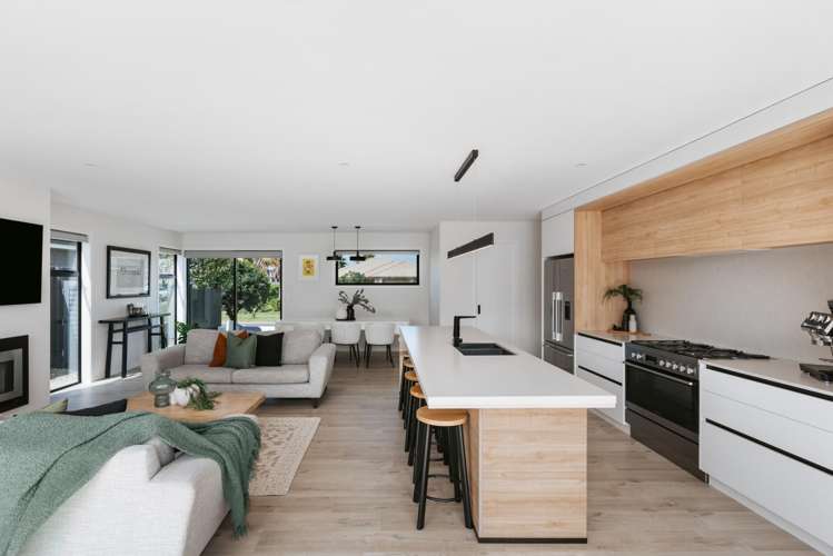 15 Cassinia Close Papamoa_1