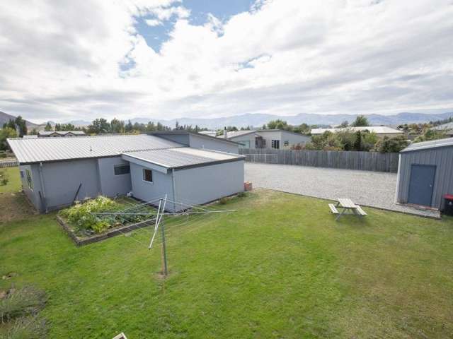 69 Dale Street Albert Town_3