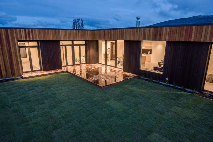 32 Stackbrae Avenue Wanaka_19