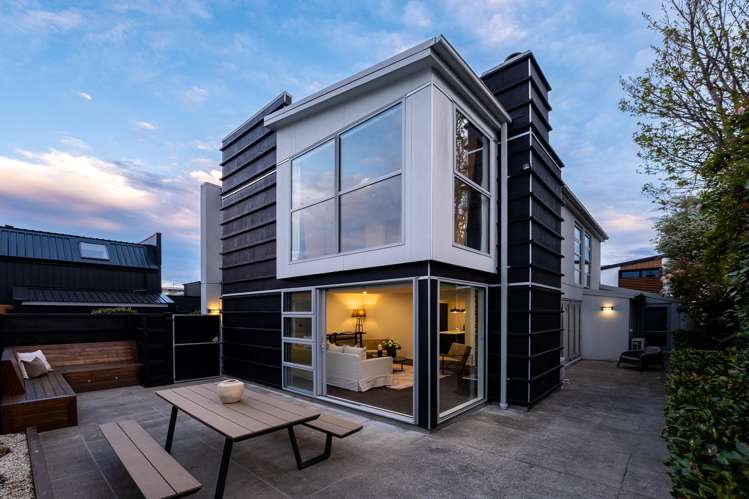 128a Holly Road_0