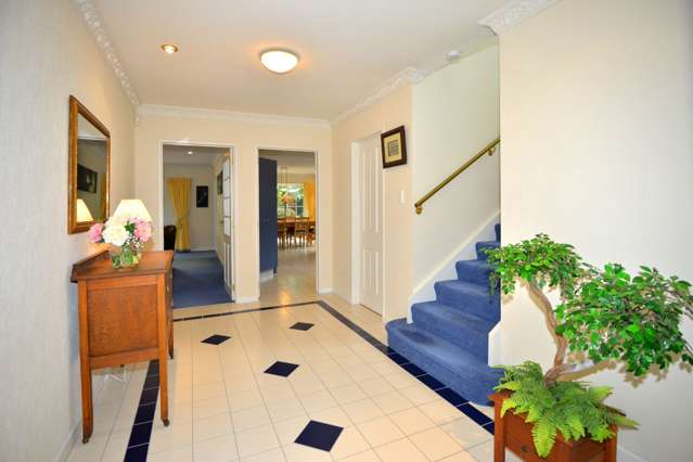 4b McLellan Place 1464_1