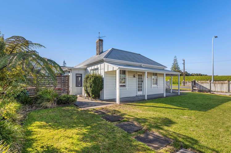 2 Warre Street Waitara_1