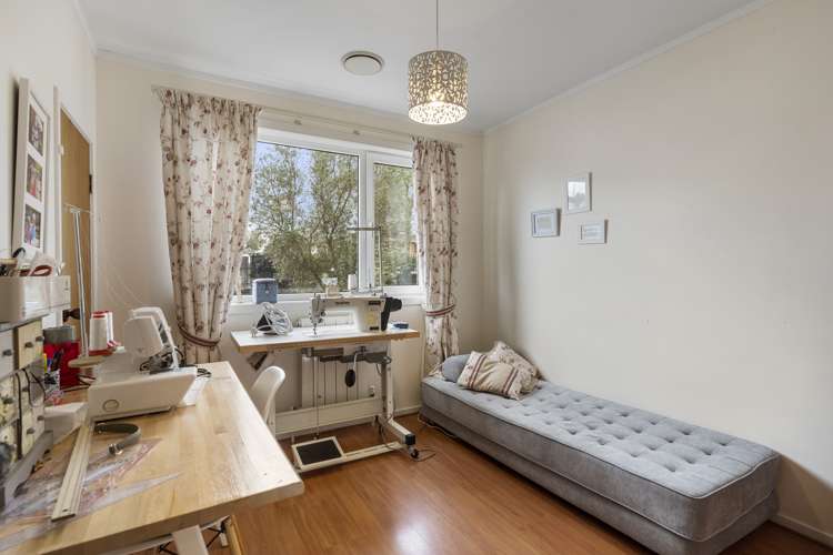 22 Gwenand Place Botany Downs_24