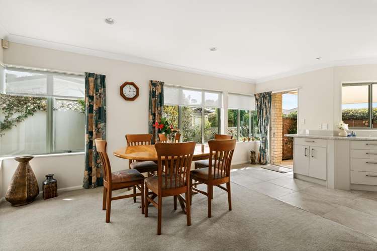 1 Glenrowan Rise Bethlehem_4